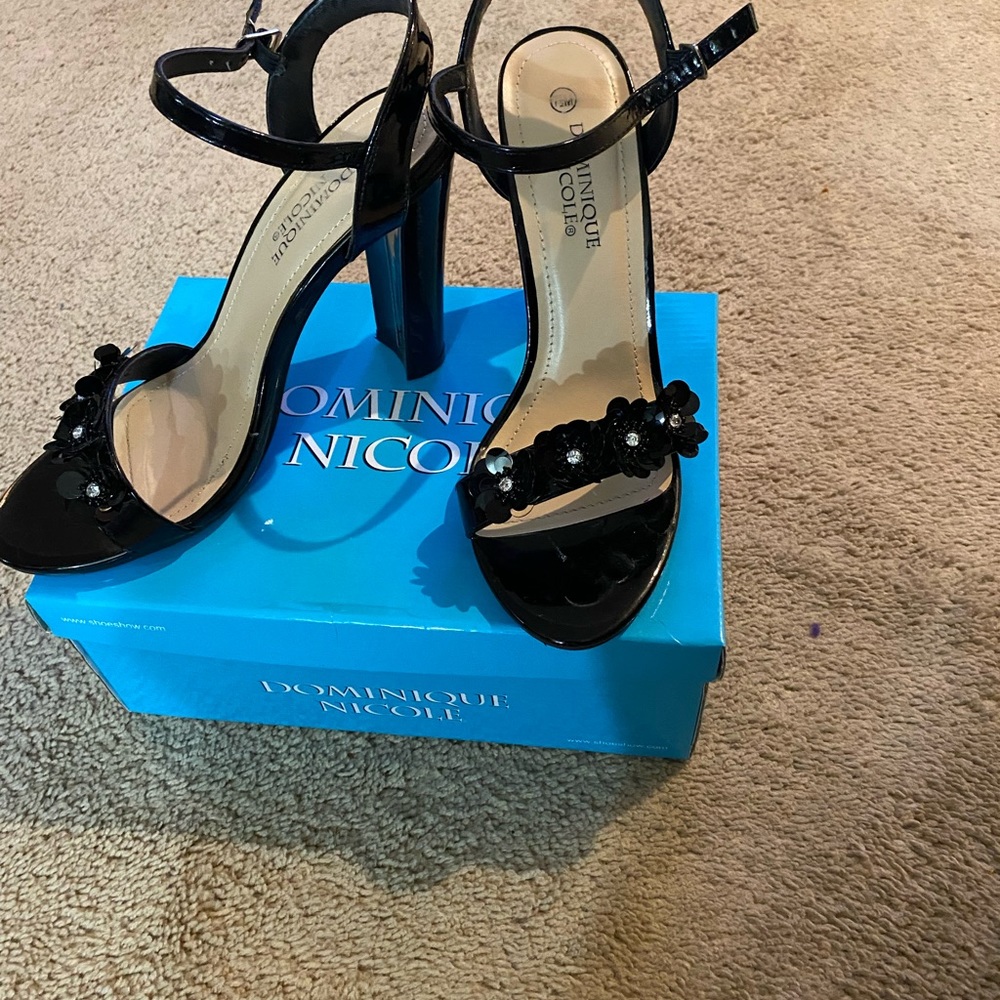 Ladies Dominique  high heel shoe 7/12 medium